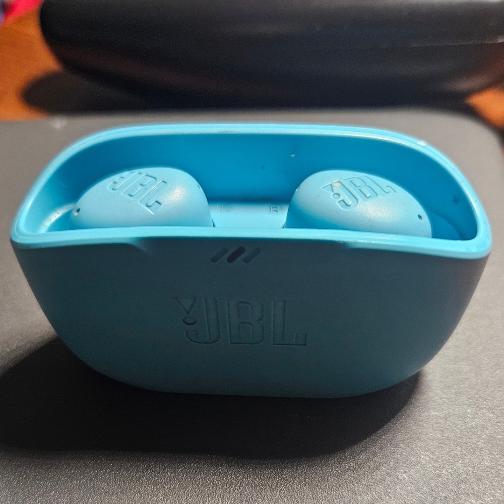 JBL Wave 100TWS Earbuds Unisex OS Blue Wireless Deep Bass Lidless Charging Case
